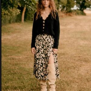 EUC Sezane Alicia Skirt